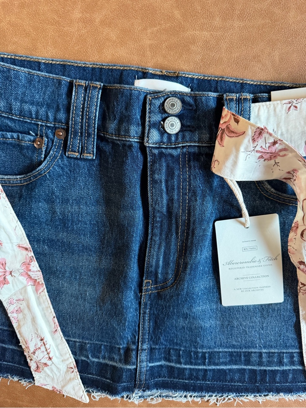 NWT Abercrombie Mid Rise Belted Scarf Denim Mini Skirt size 27 - Picture 9 of 10